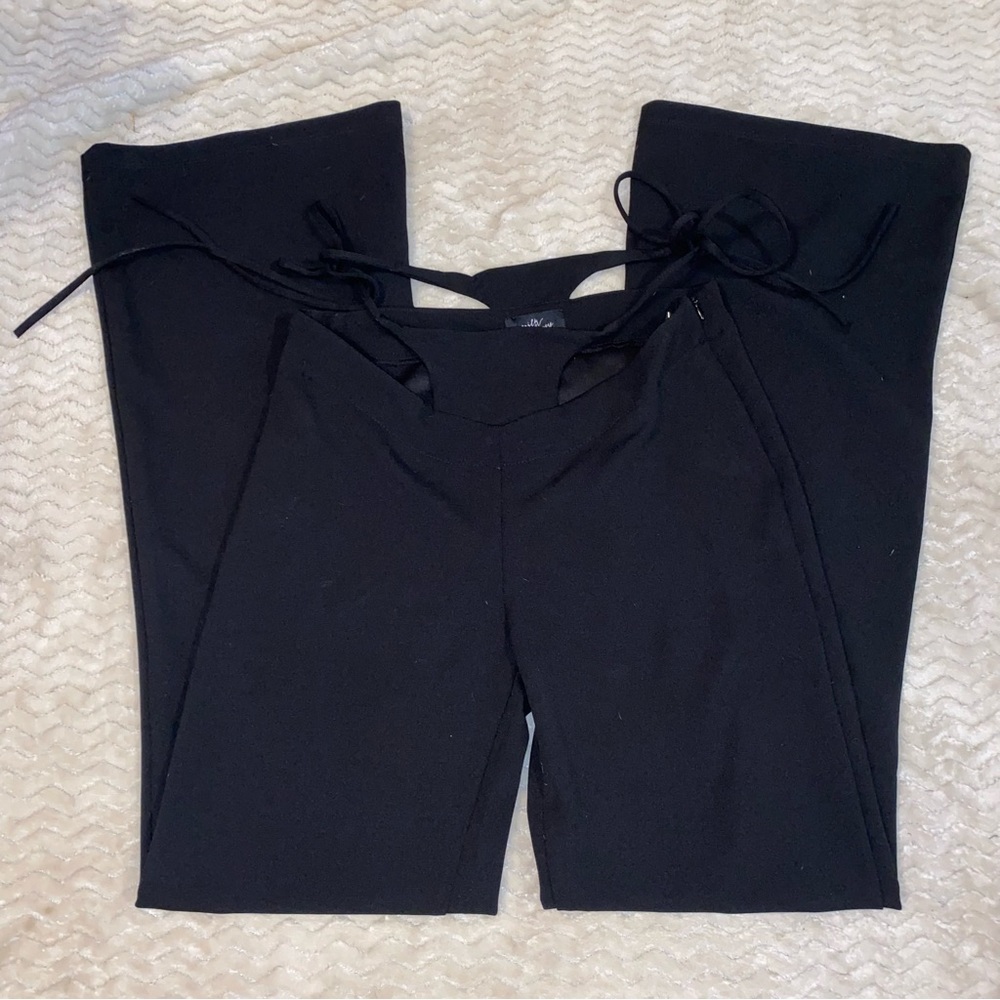 Strappy pants